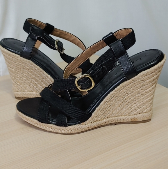 Banana Republic Wedged Heel Espadrilles  Size 6.5  New Condition - Picture 4 of 7